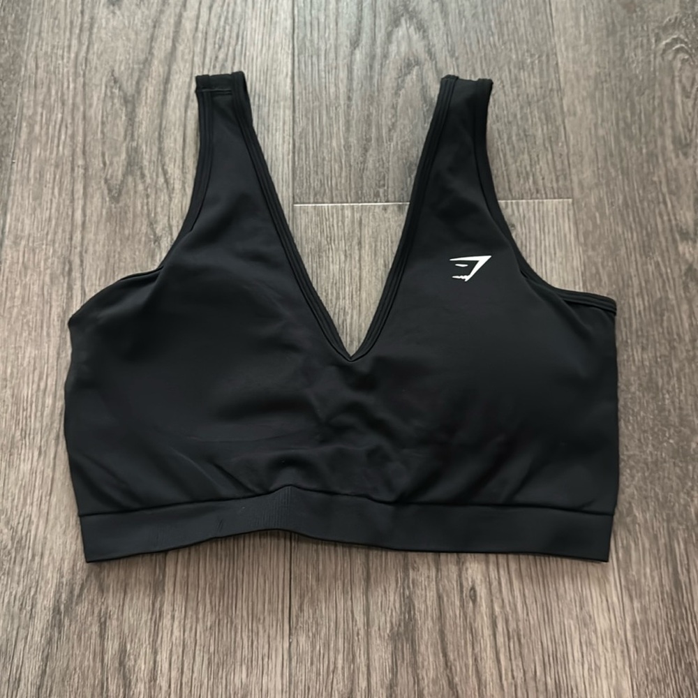 Gym shark sports bra